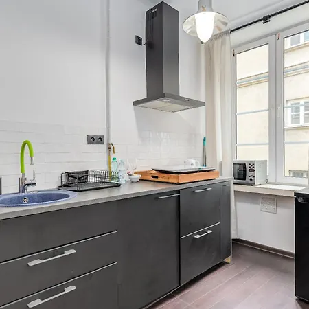 Brzozowa 22 By Nyx Warschau