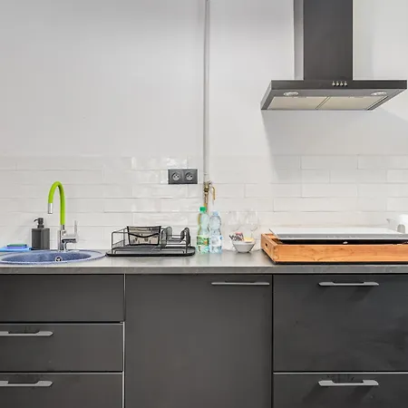 Brzozowa 22 By Nyx * Warszawa